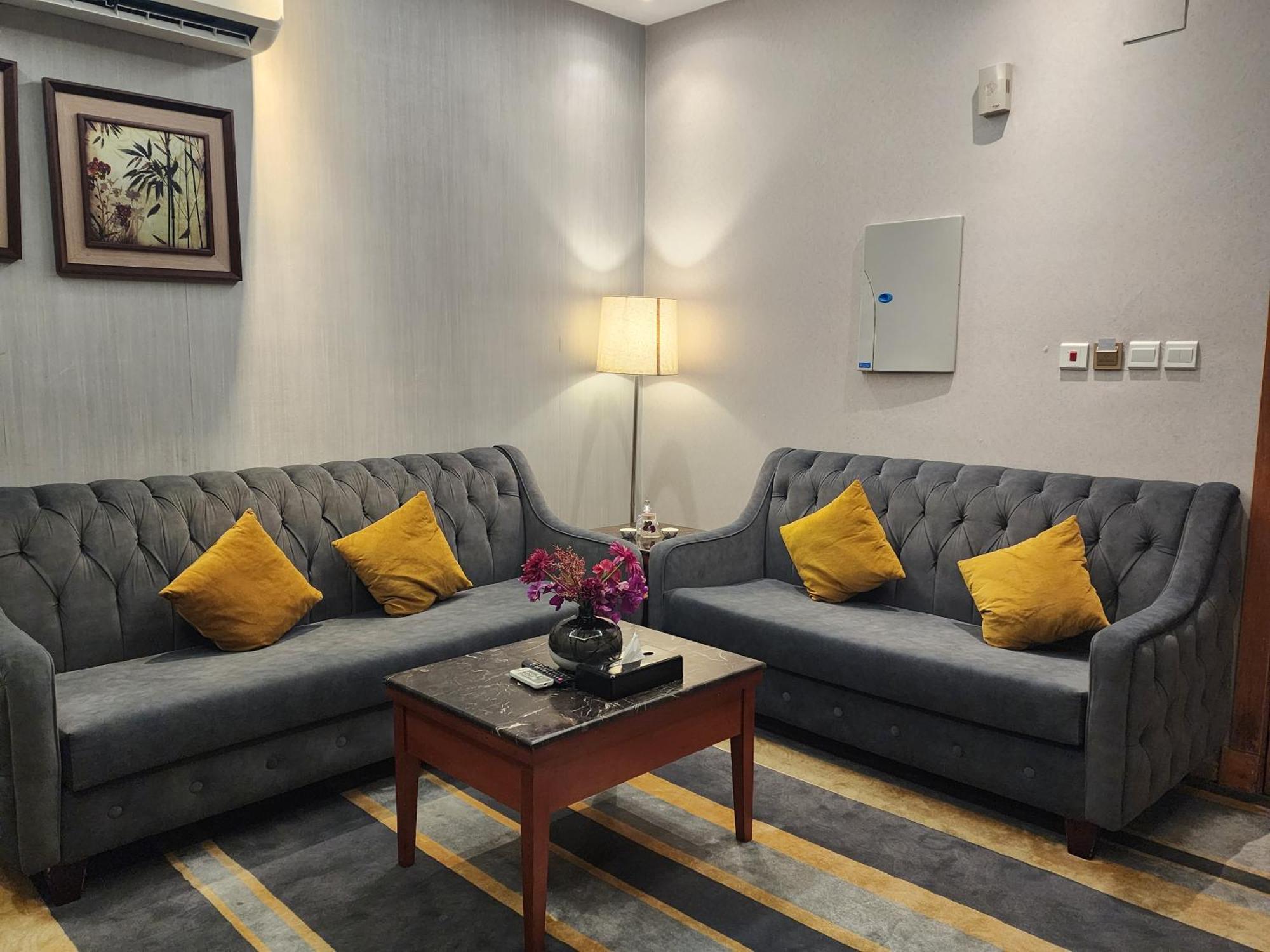 Shaty Alhayat Hotel Suites Jeddah Bagian luar foto